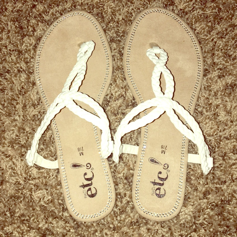 Sparkle white flip flops/ sandals NWOT
